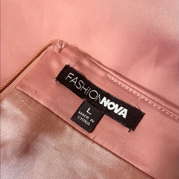 Fashion Nova Pink mini Skirt - Picture 4 of 5